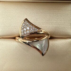 Bvlgari Divas' Dream Mother of pearl full diamond ring